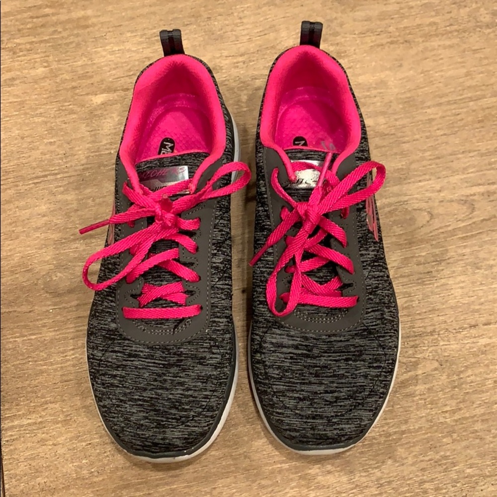 Sketchers light-weight sneakers
